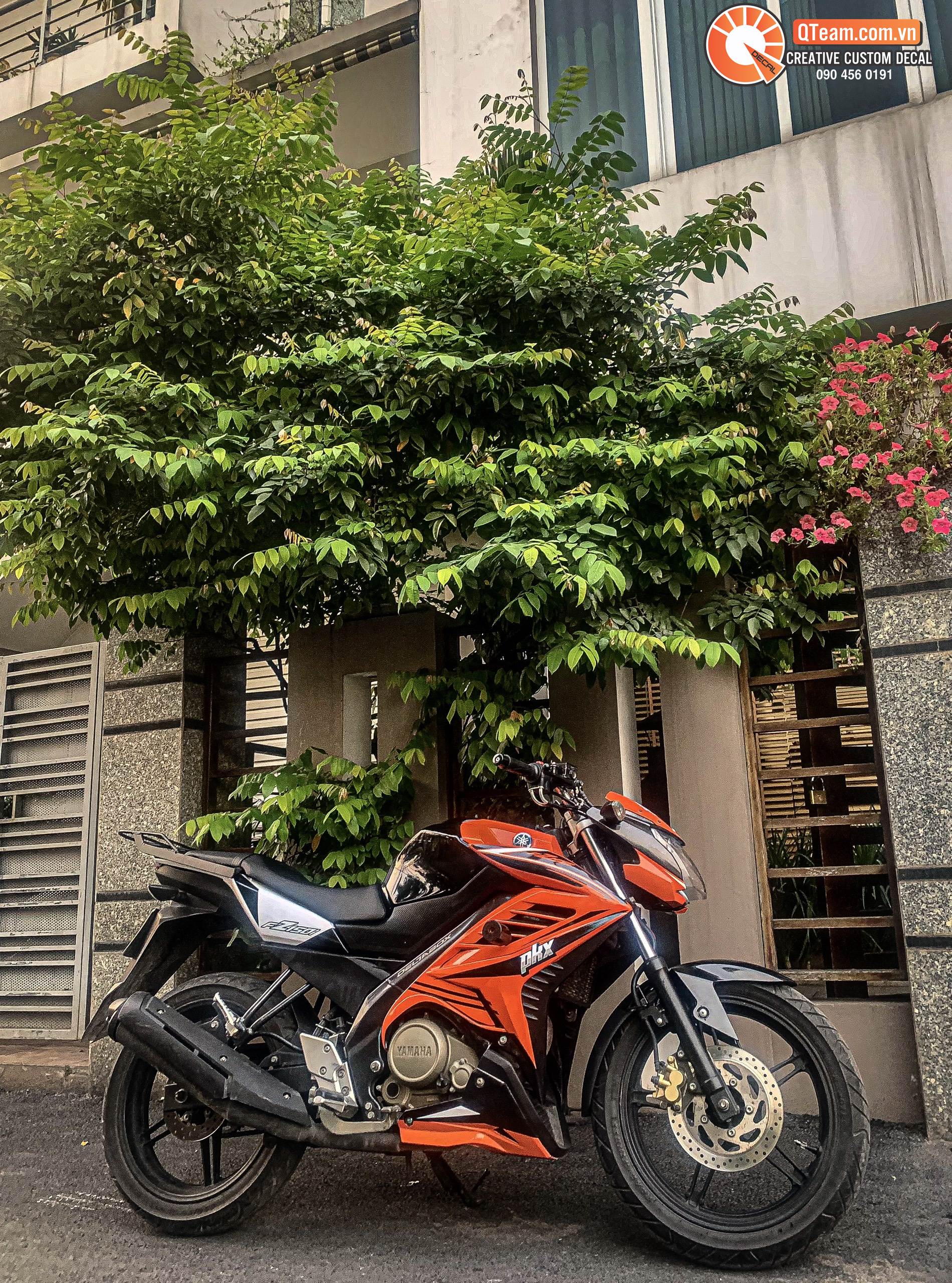 Tem trùm Fz150i theo phong cách KTM cam đen candy cao cấp