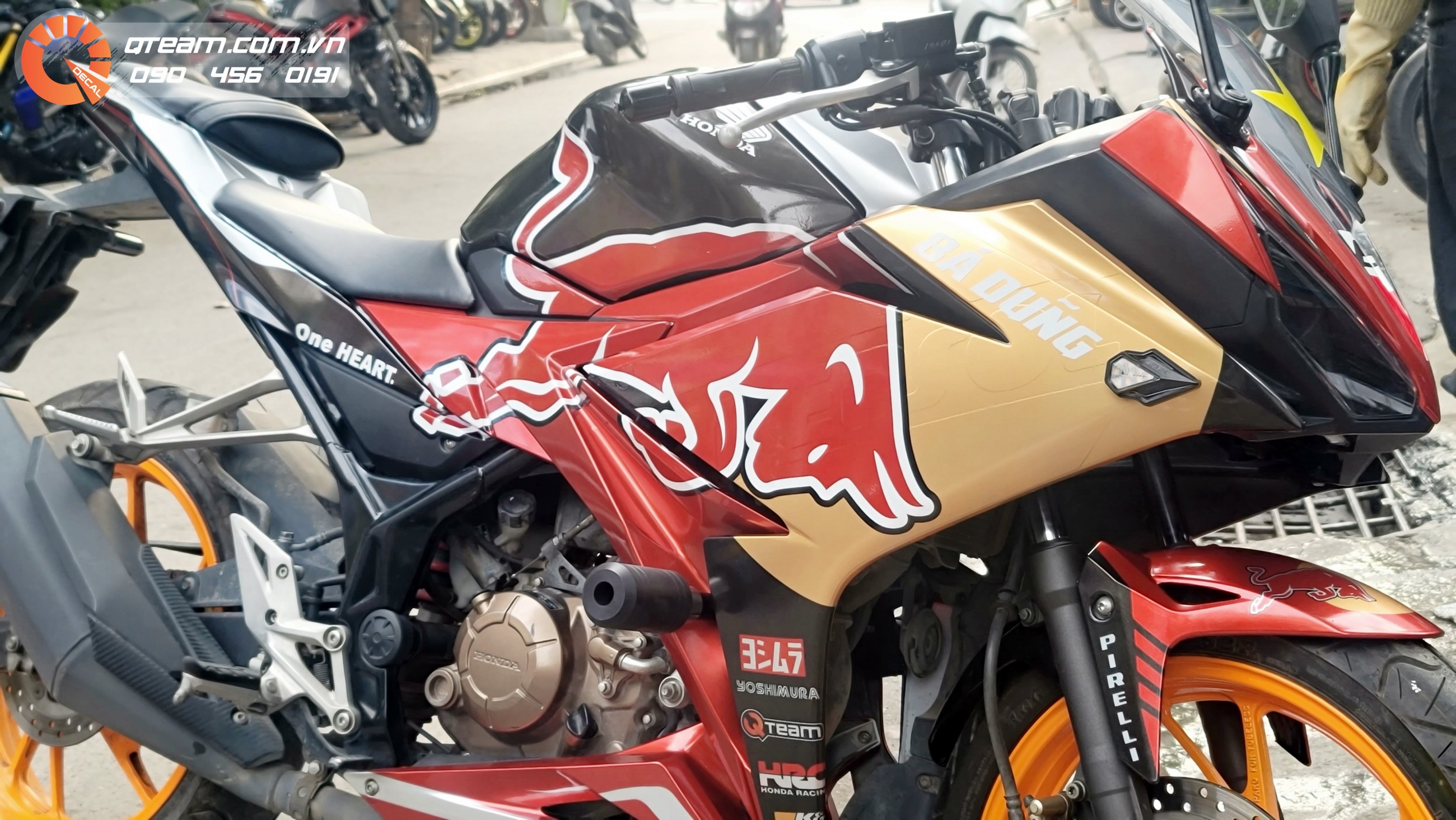 Tem trùm CBR250RR Redbull đỏ đen vàng đồng candy cao cấp