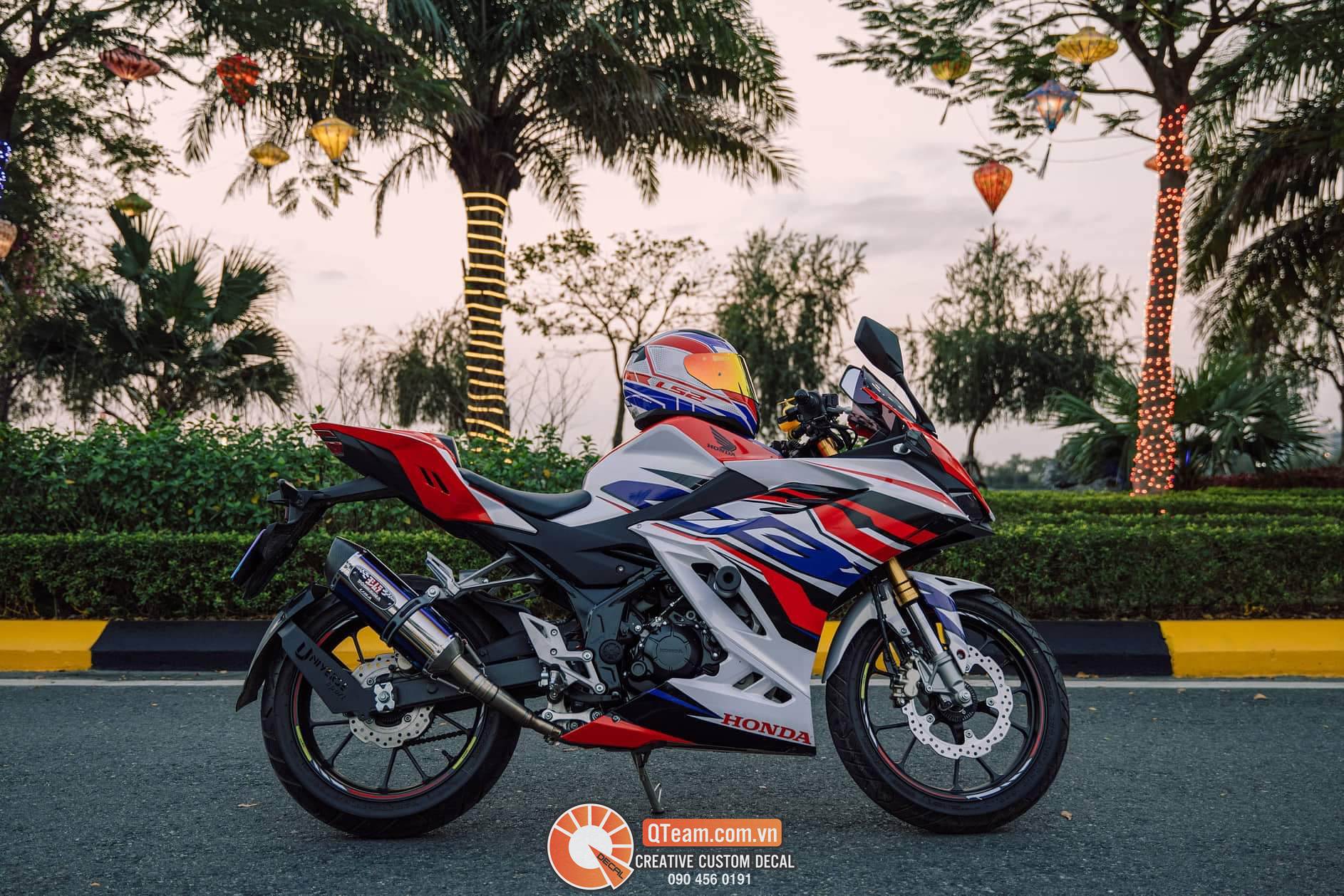 Tem trùn CBR150R 2021 cao cấp HRC trắng xanh đỏ