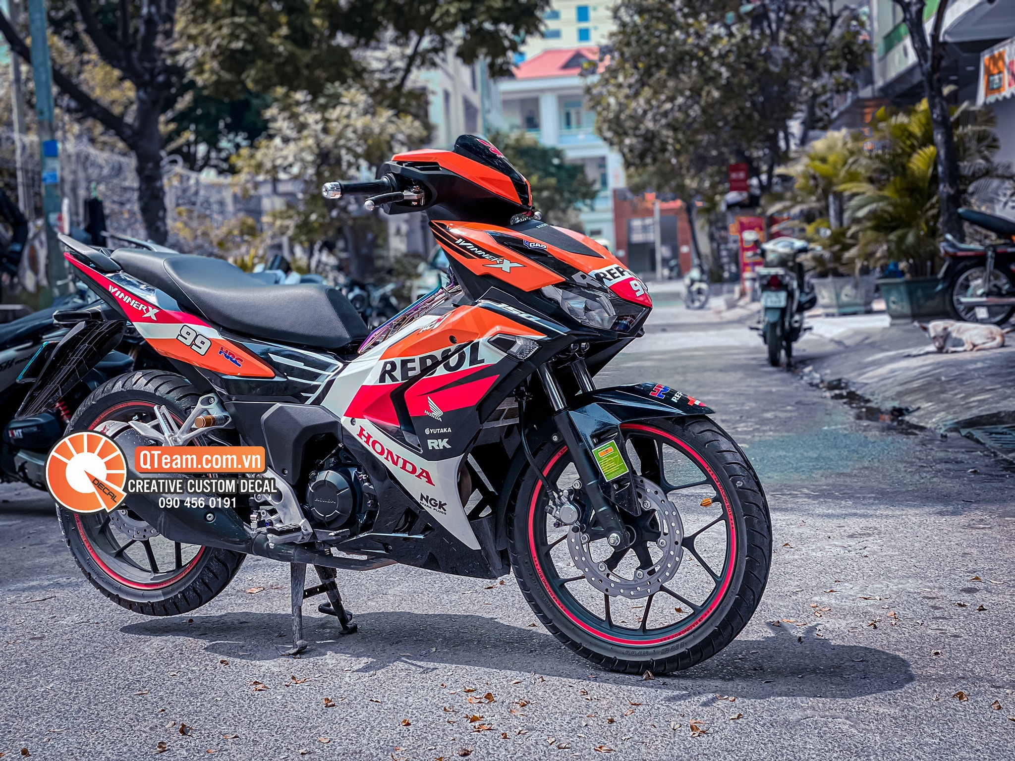 Tem trùm WinnerV3 REPSOL cam đen cao cấp