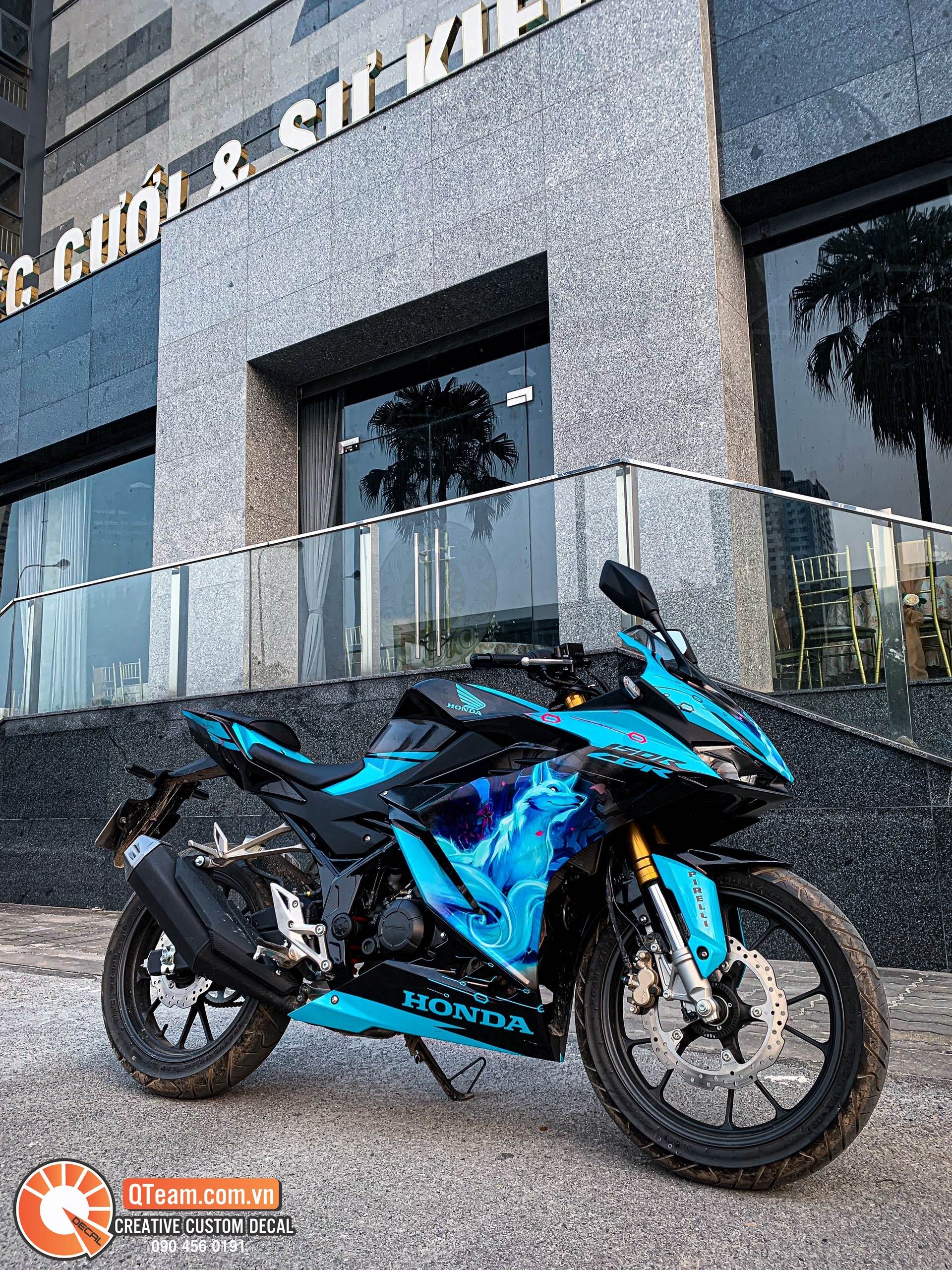 Tem trùm CBR150R candy xanh đen hồ ly