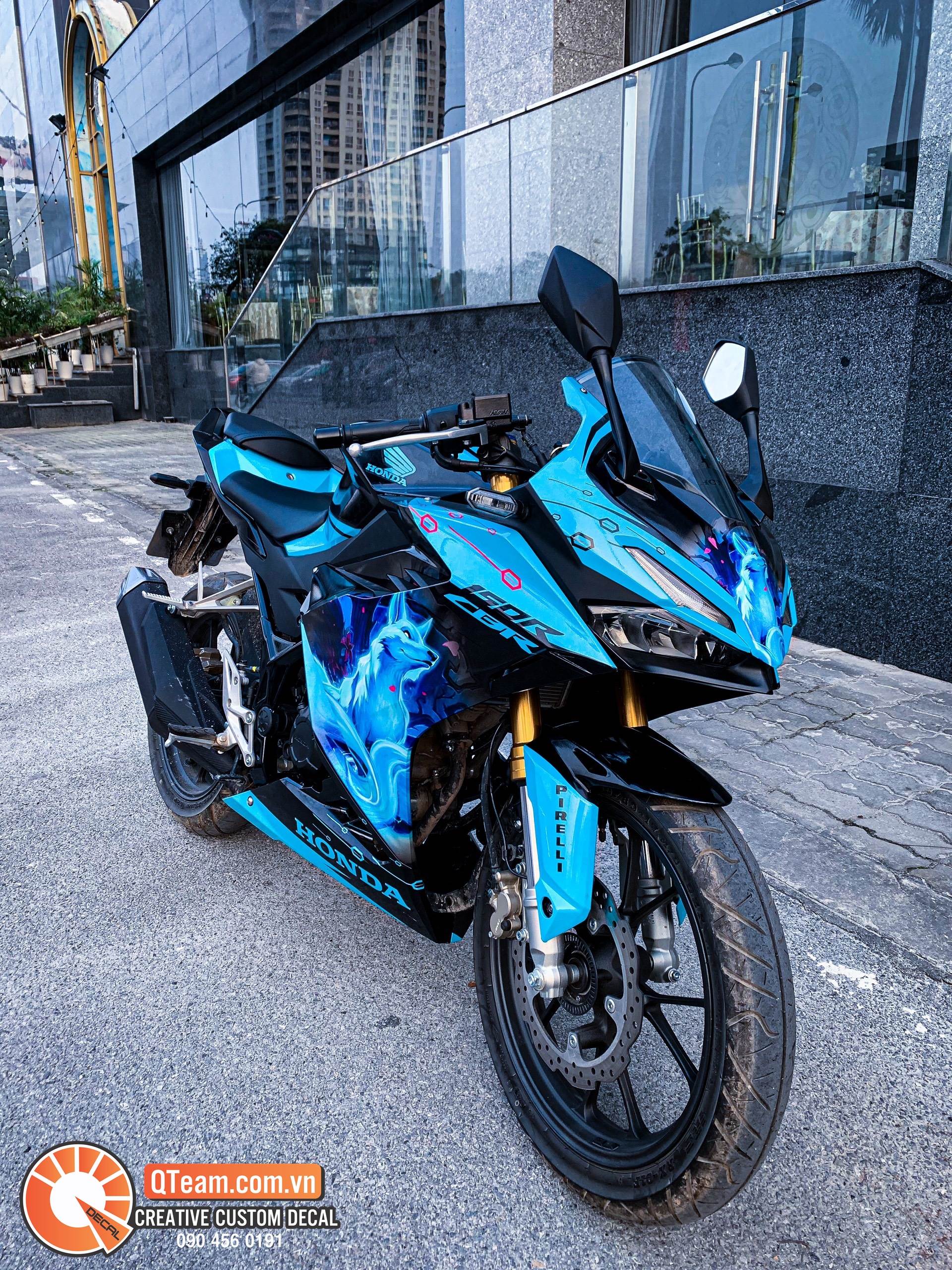 Tem trùm CBR150R candy xanh đen hồ ly